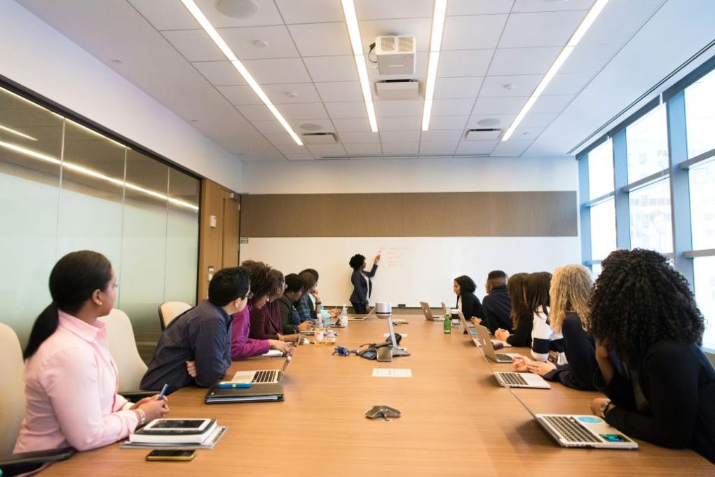 business presentations in English sound more confident